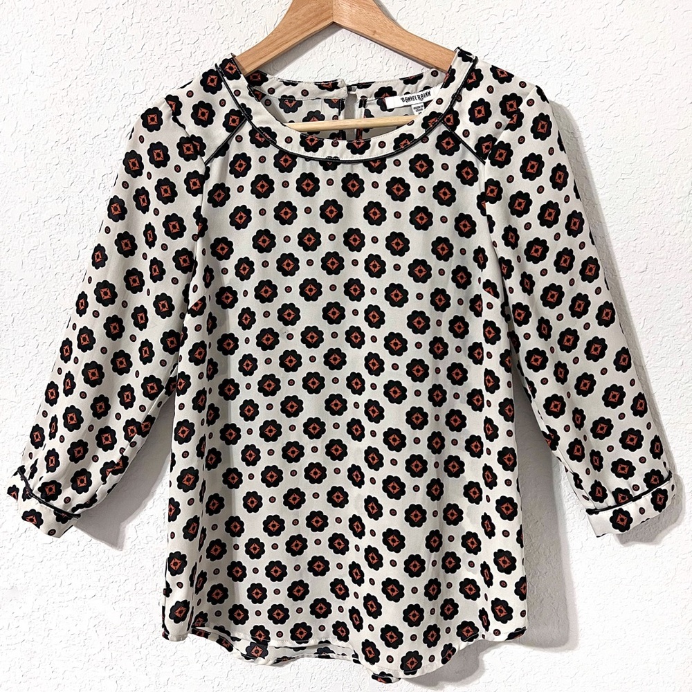 Daniel Rainn 3/4 Sleeve Ivory, Black, Orange Geometric Pattern Blouse Size XS